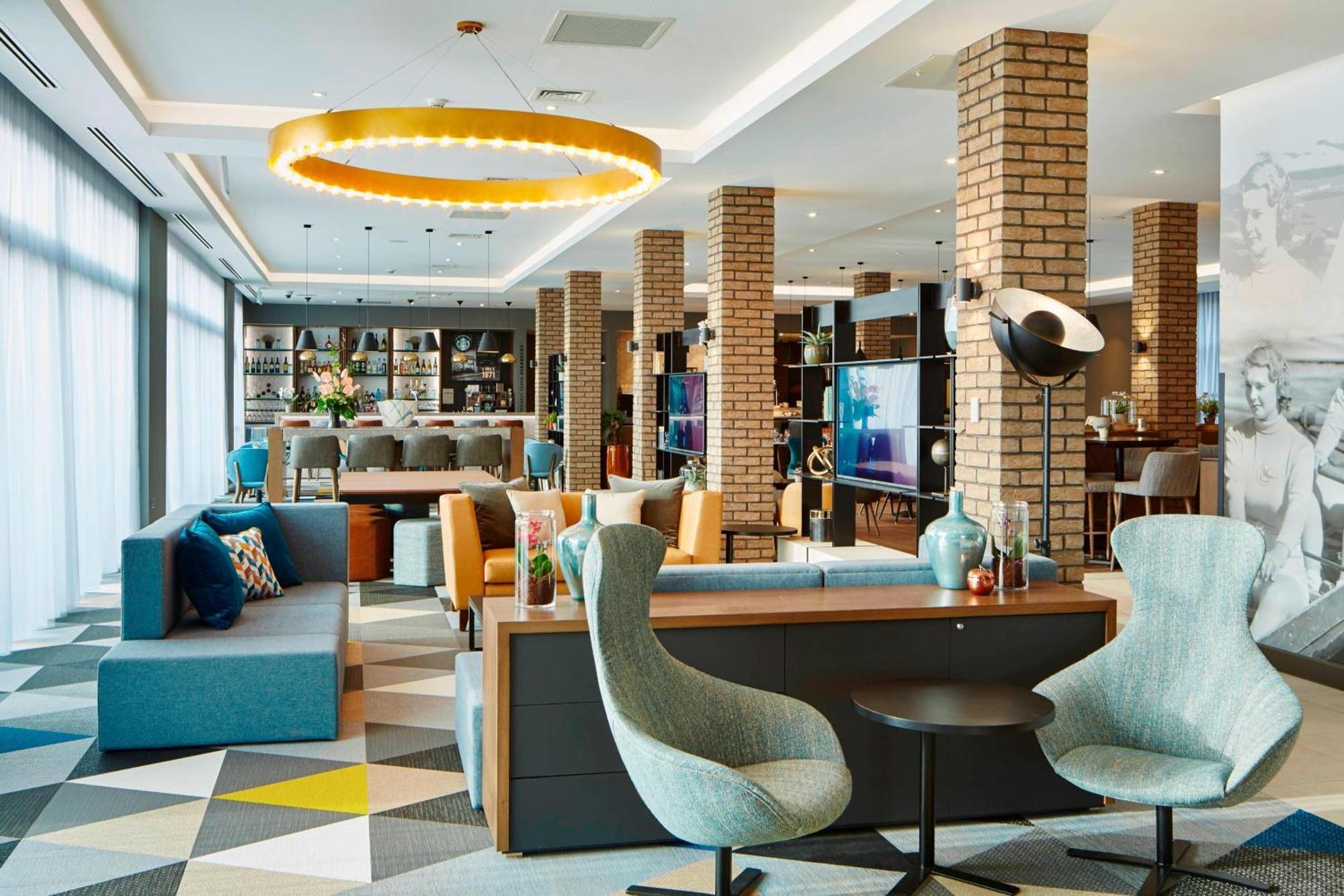 Courtyard By Marriott Oxford South Hotel Abingdon-on-Thames Exterior foto